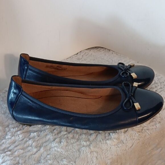 Vionic "Minna" Leather Navy Blue Comfortable Ballet Flats - Picture 1 of 7